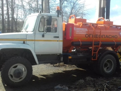 Автотопливозаправщик АТЗ-4,9 на шасси ГАЗ-33086